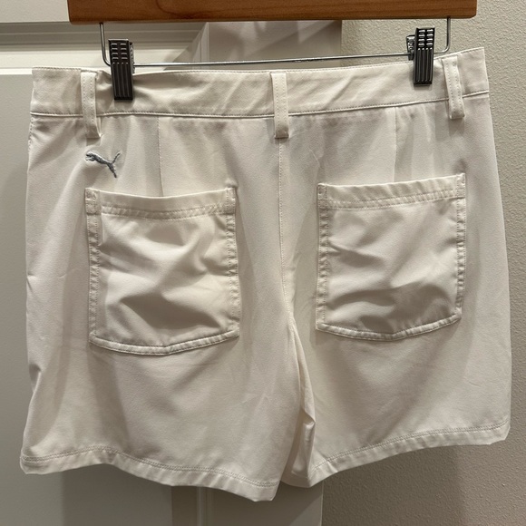 Puma Women’s Golf Shorts - Picture 2 of 3